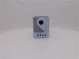 Siemens 8MR2170-1A THERMOSTAT FOR CUBICLE-HEATER UNITE AC/DC 110-265V, 50/60HZ Weight: 0,08 kg